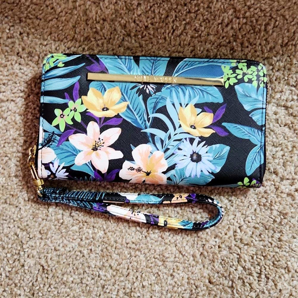 Steve Madden Wristlet Wallet